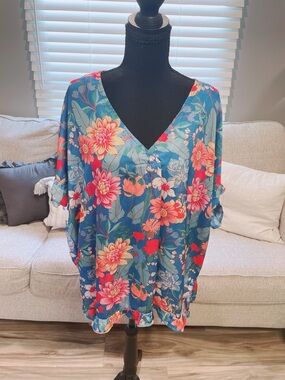 Umgee Plus Blue Floral Blouse Size 1XL